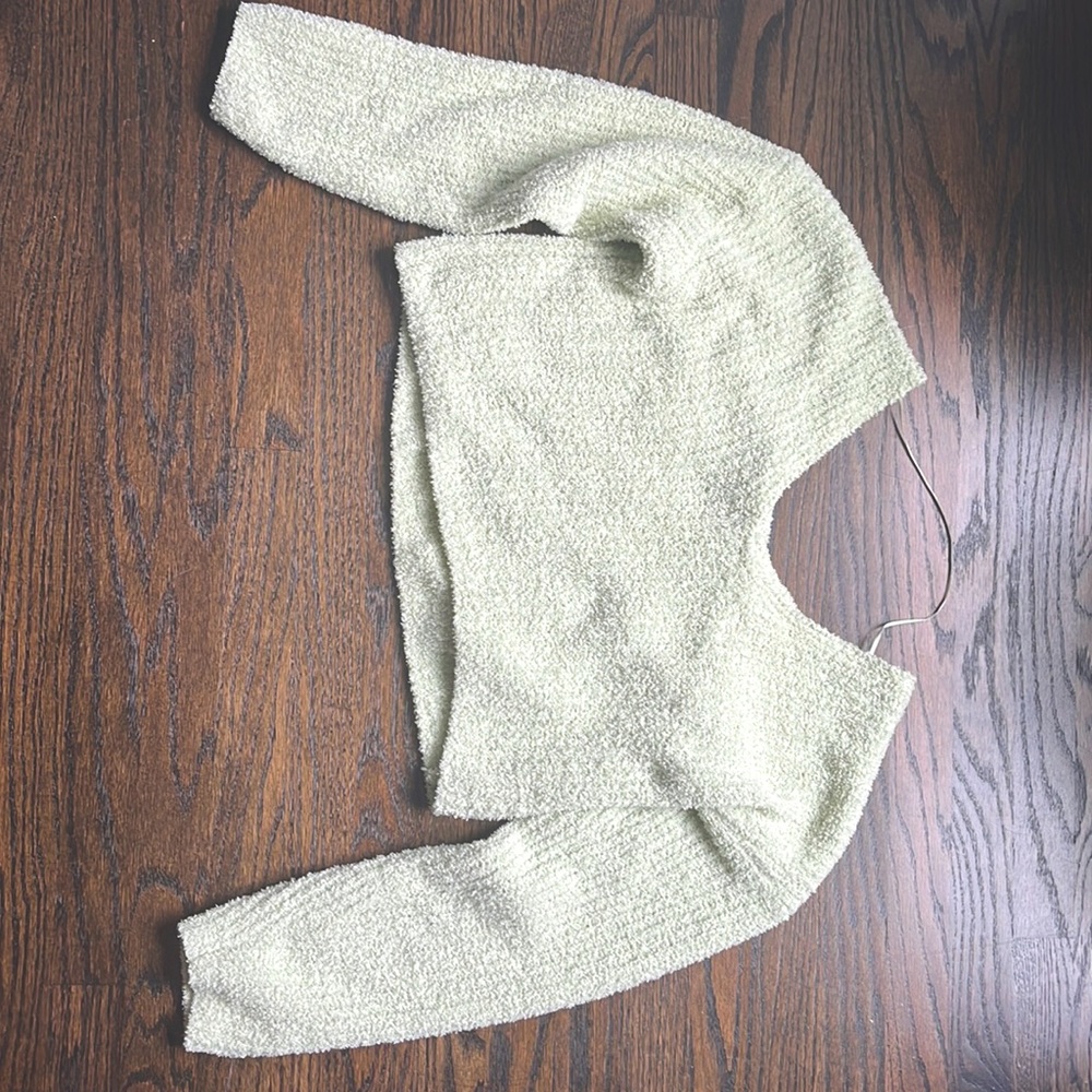 Green pacsun sweater
